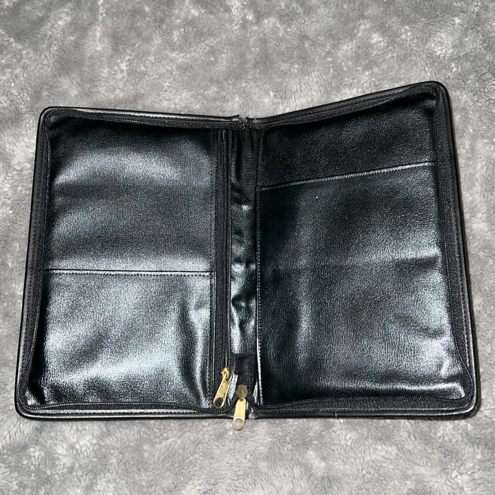 Patterned Travel Case. - Picture 5 of 8